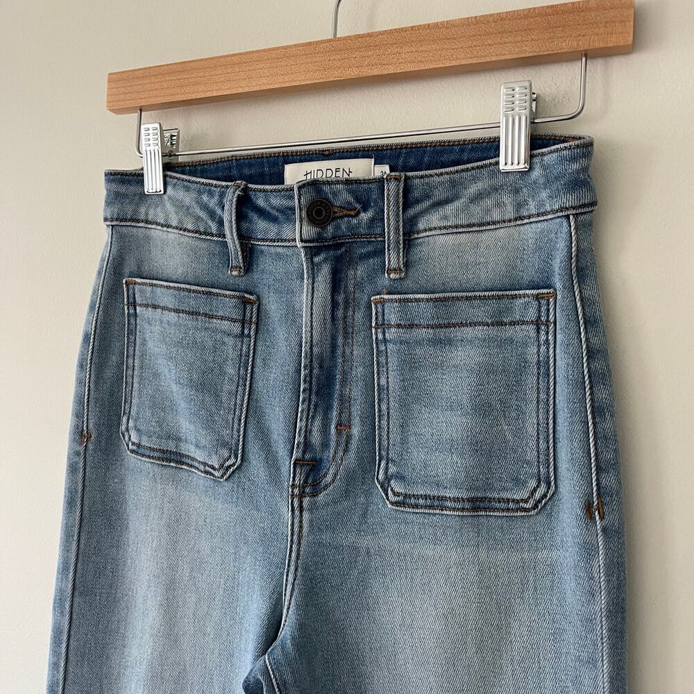 Hidden Los Angeles Happi Crop Light Wash Crop Flare Denim Jeans, Size 26 - Picture 12 of 12